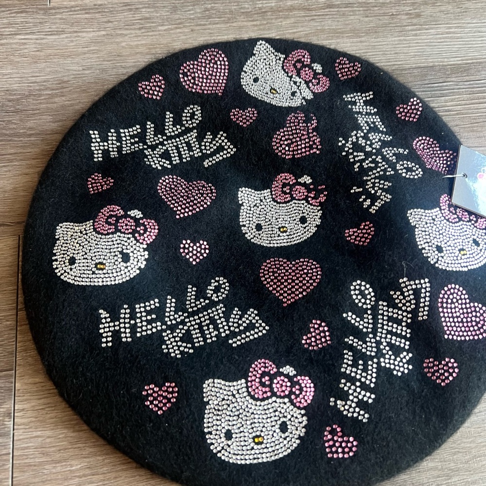 Hello Kitty Black Beret Hat x Forever 21 - Picture 2 of 6